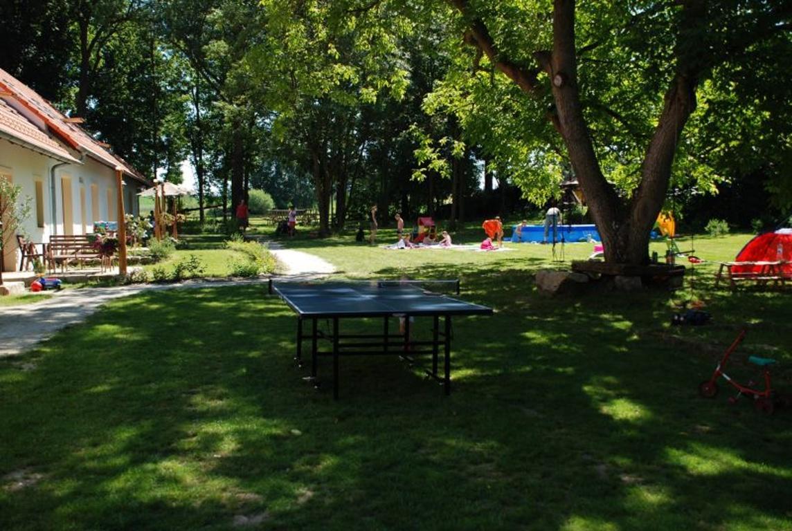 Veverci Dvur Hotel Rosec Exterior photo